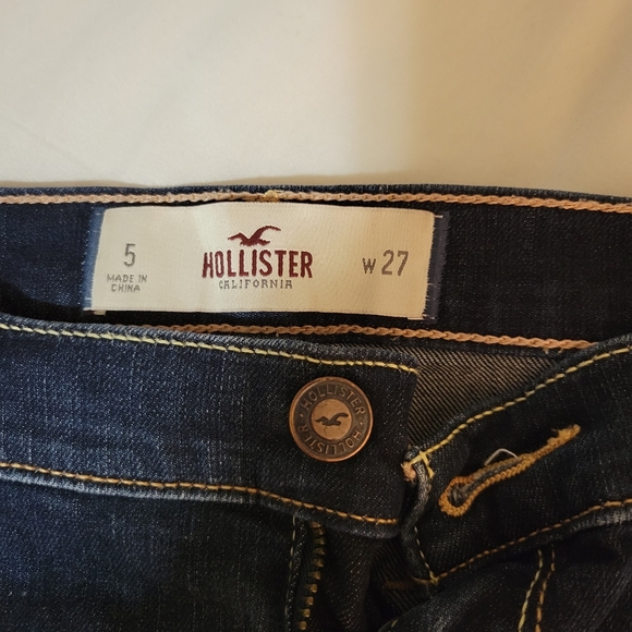 Hollister Medium Wash Denim Jean Shorts - Picture 11 of 11